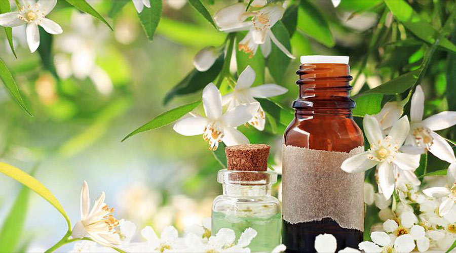 تفاوت عرق بهارنارنج سنتی و صنعتی: کدام بهتر است؟