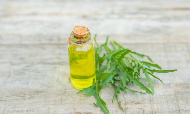 عرق آویشن برای هضم، معده و نفخ | فواید + دوز مصرف درست